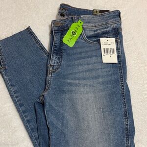 Kut from the Kloth Faded Blue Jeans NWT